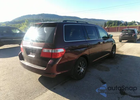 2007 Honda Odyssey Touring z USA, uszkodzony, nr VIN 5FNRL38857B064220